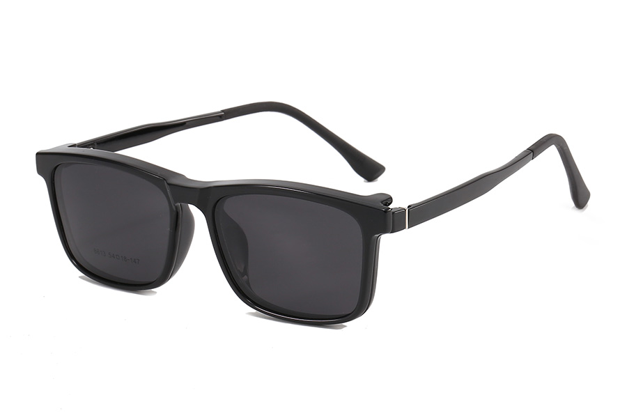 3 Piece Fashion Wraparound Magnet Clip on Sunglasses